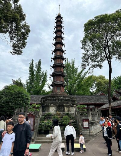 Chengdu temple people's park